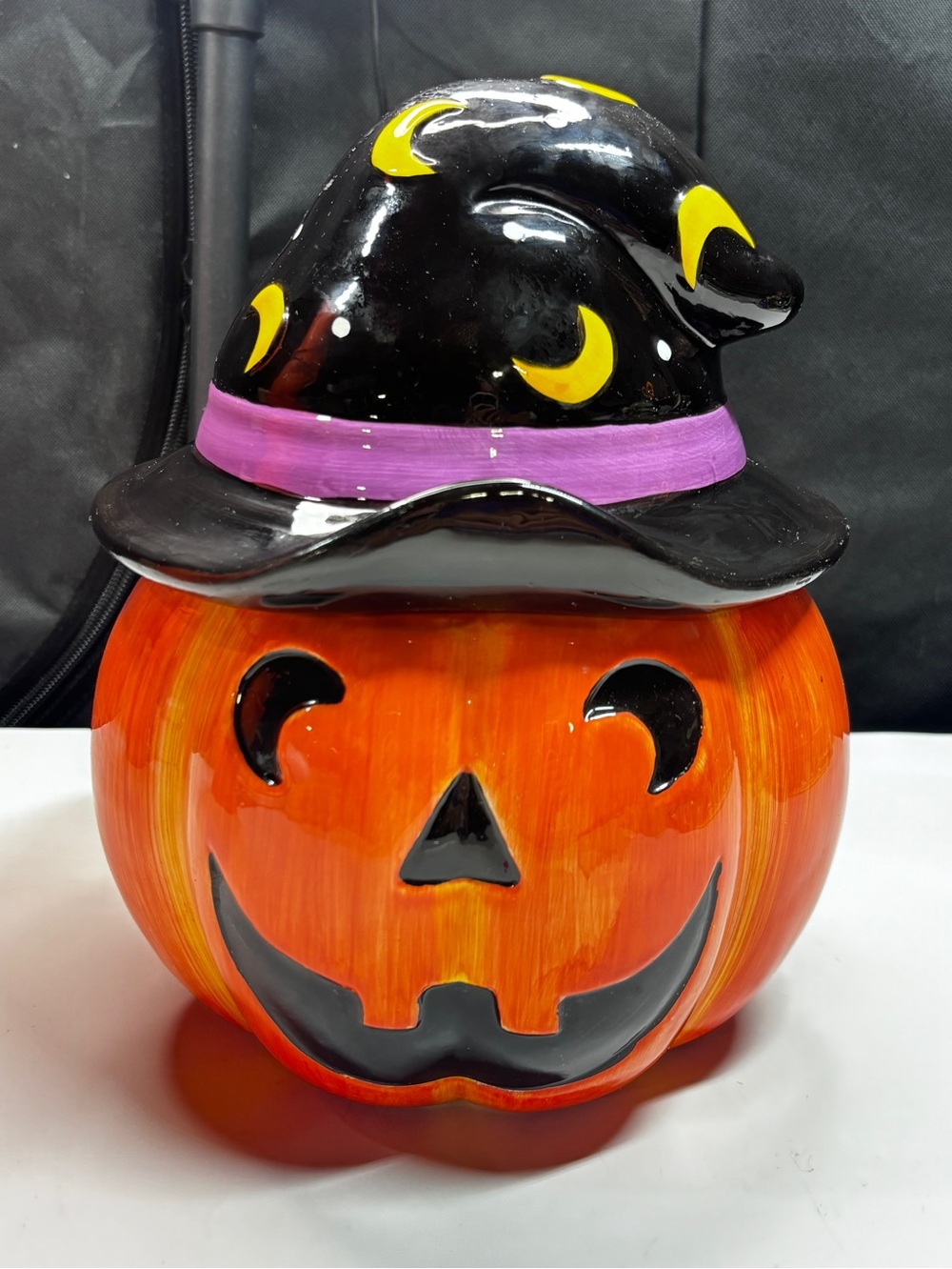 Jack-o- Lantern/Pumpkin Witches Hat  Moon Ceramic cookie candy jar CKR Vtg